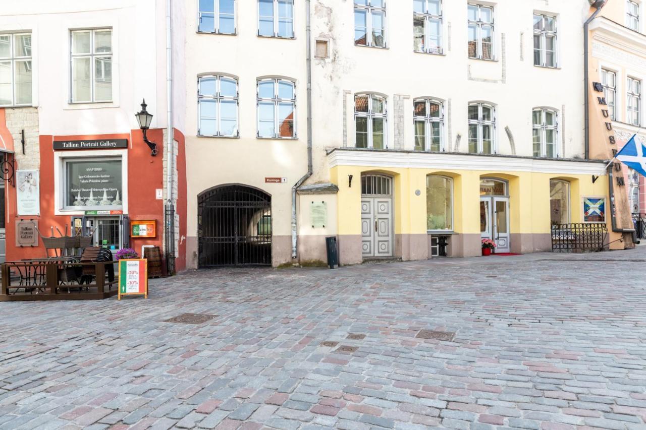 Hilltop Apartments - Old Town Kuninga Талин Екстериор снимка